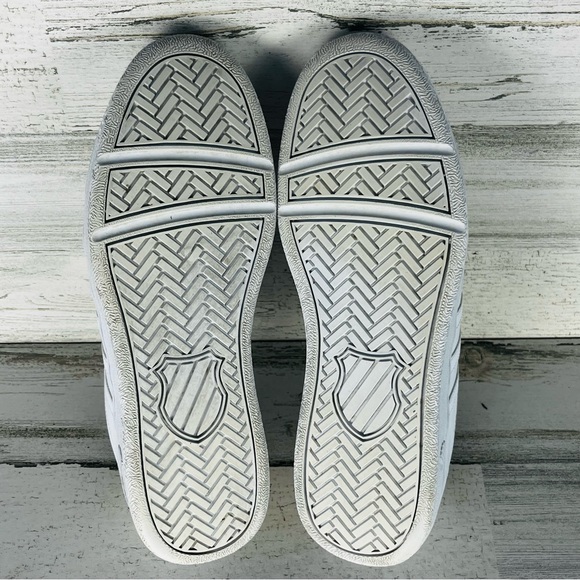 K-Swiss Men’s Classic VN Sneaker 5 Stripe Size 11.5 K Swiss Logo On Tongue - Picture 10 of 10
